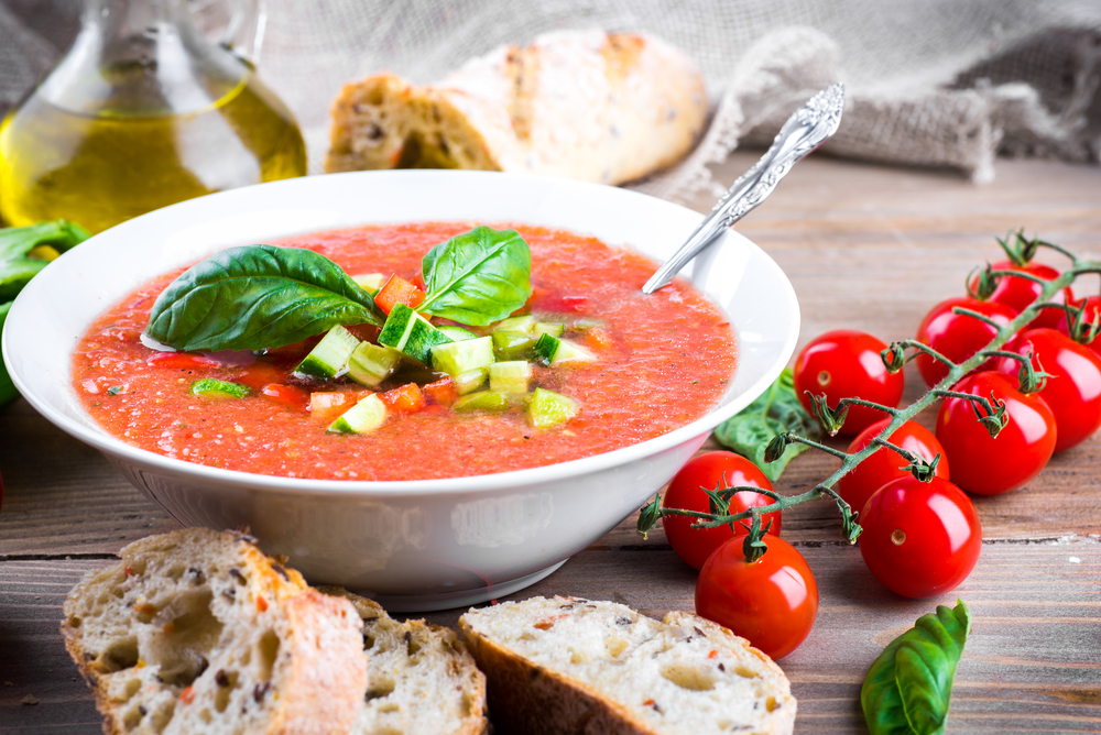 Recetas de sopas frías para no abandonar la cuchara en verano