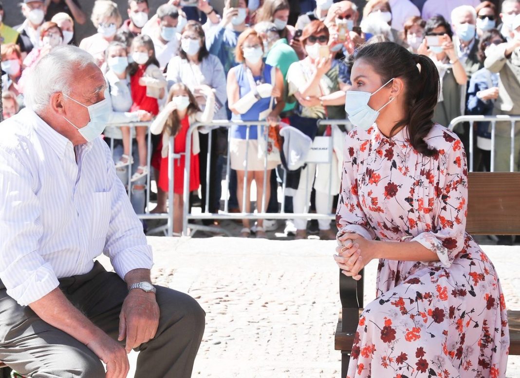 EL FEO GESTO PÚBLICO DE LA REINA LETIZIA A FELIPE VI EN PÚBLICO