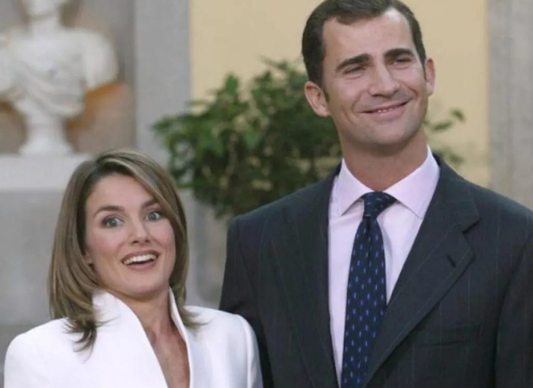 ¿EN RIDÍCULO FELIPE VI?