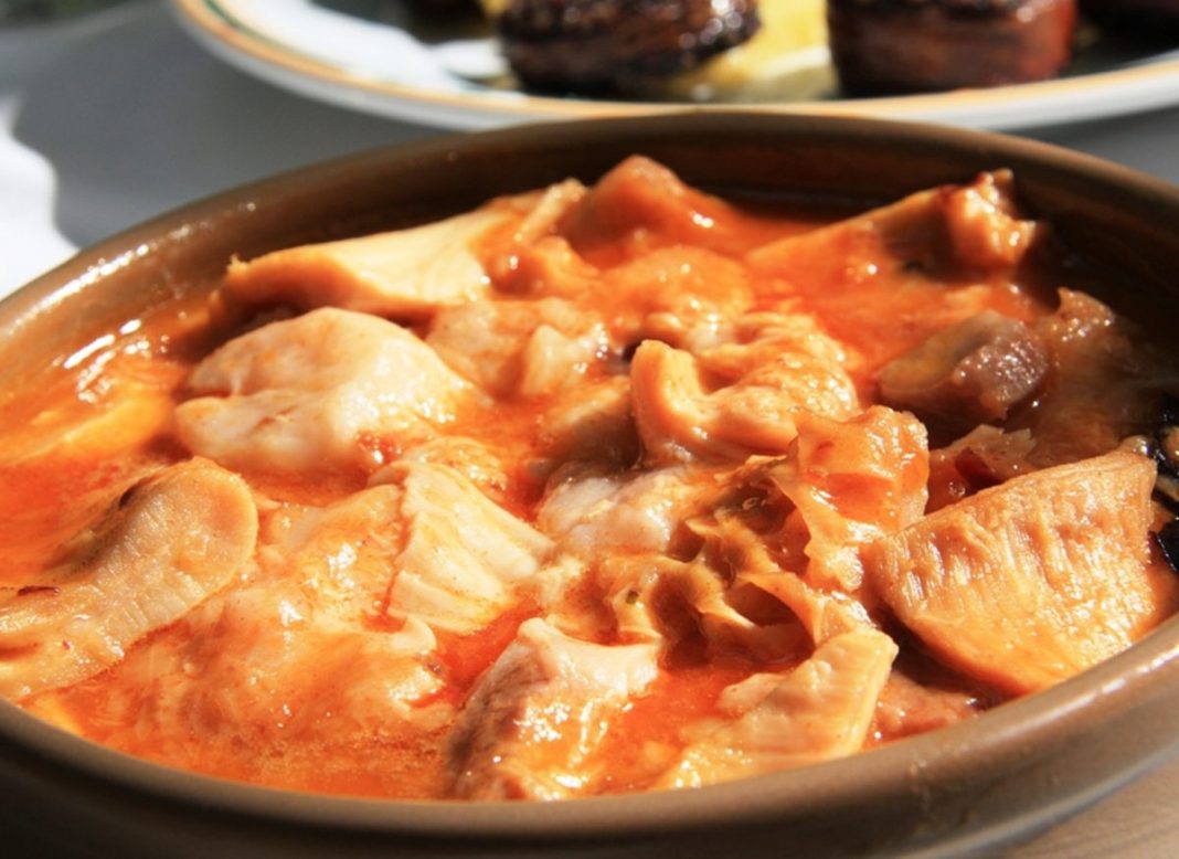 CALLOS A LA MADRILEÑA, UN PLATO DE COCINA TRADICIONAL