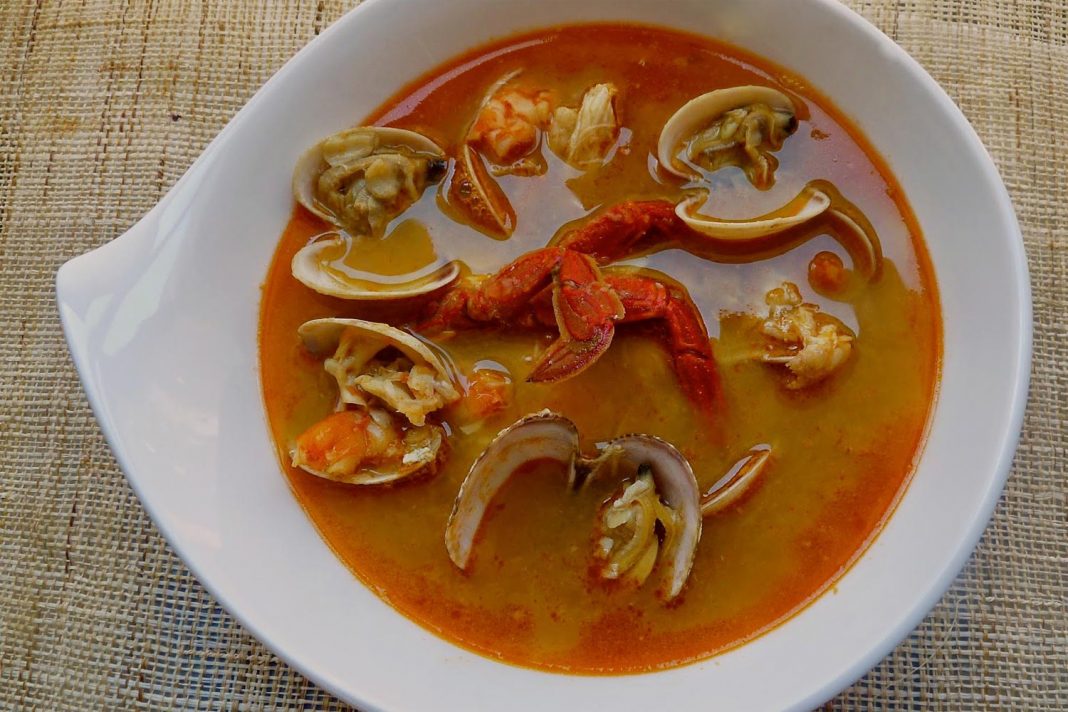 cocinar sopa de mariscov