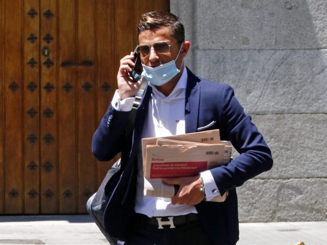 El presente de Alfonso Merlos