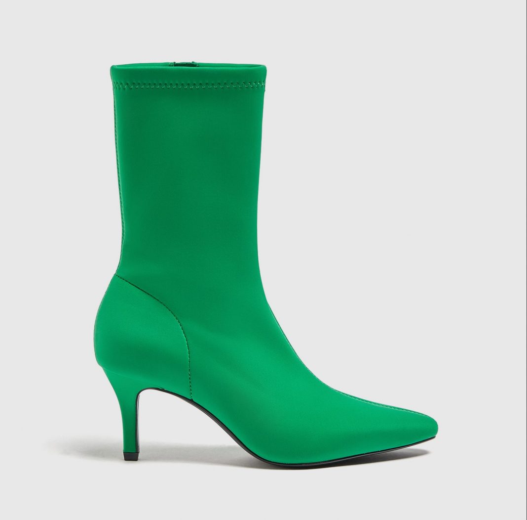 botin tacon tejido pull&bear verde