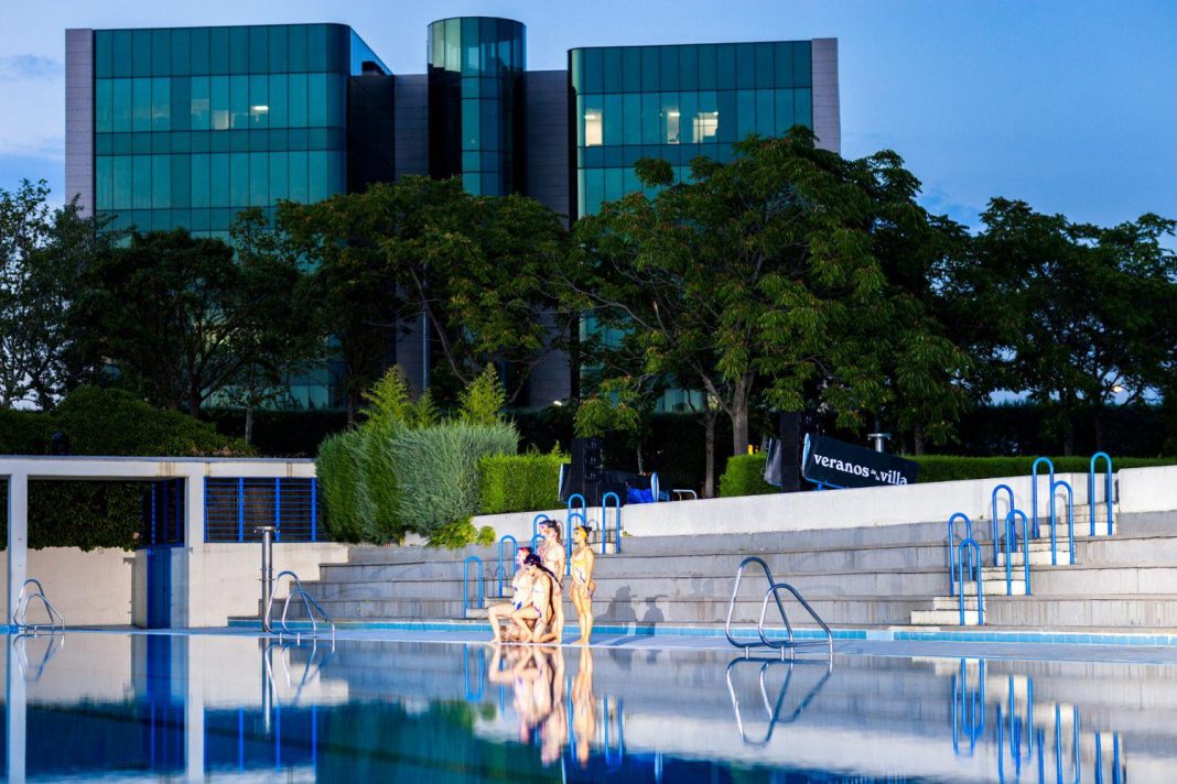 hacer natacion cumple varios objetivos