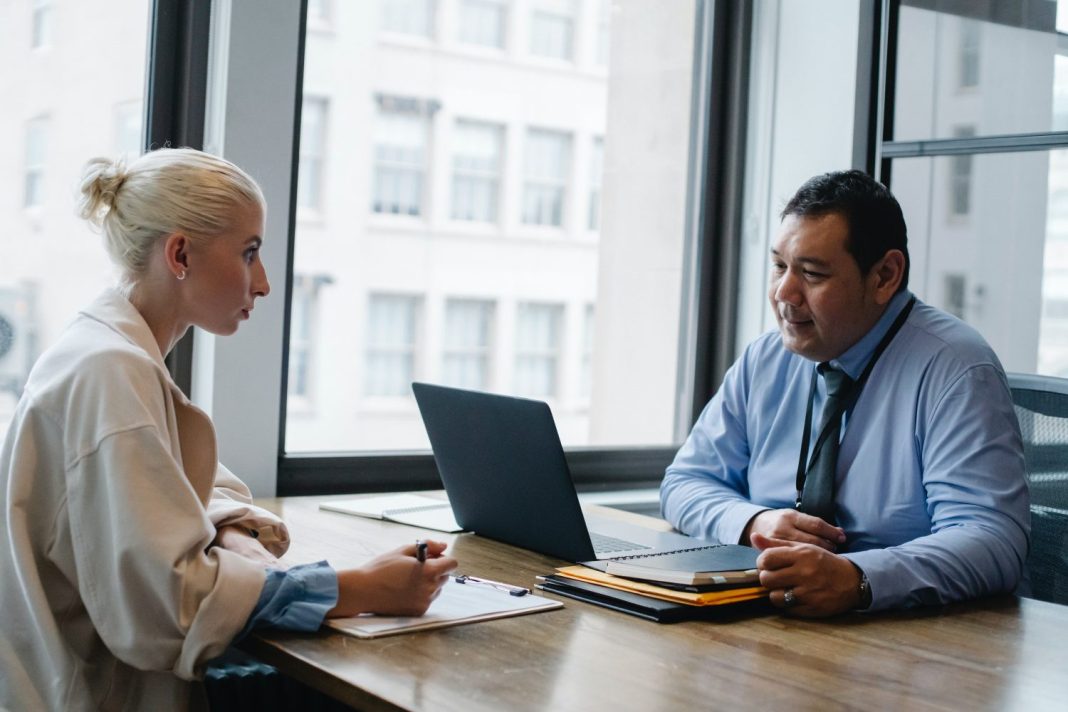 como causar buena impresion en una entrevista de trabajo