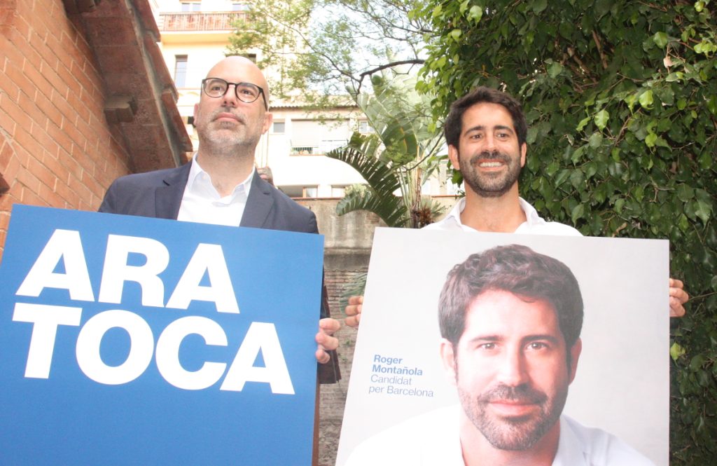 Roger Montañola (dcha) y Genís Boadella (izda), candidato de EspaiCiU-PDeCat por Barcelona