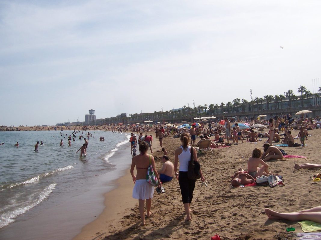 playa de la barceloneta surf