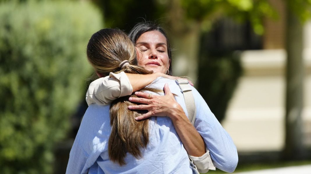 leonor se despide de letizia y felipe vi