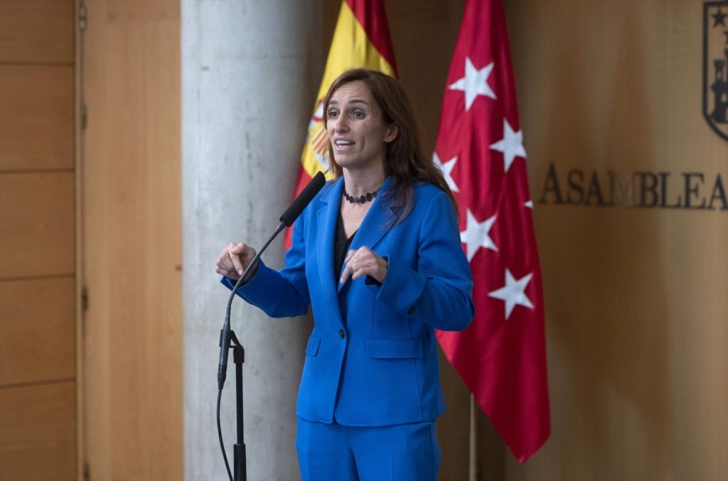 Todos contra la ministra Mónica García | Foto: Europa Press