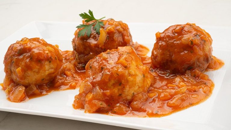 Albóndigas en salsa: deliciosa receta en pocos pasos y lista en minutos