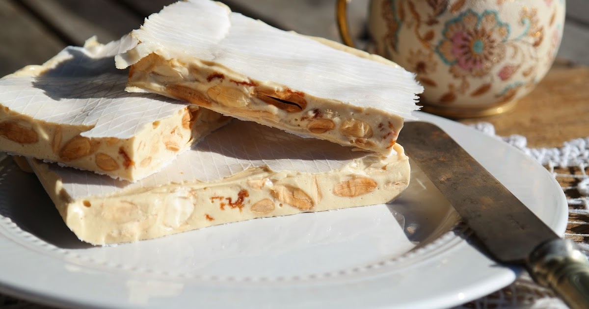 TURRÓN: MÁS ALLÁ DE LAS GALLETAS