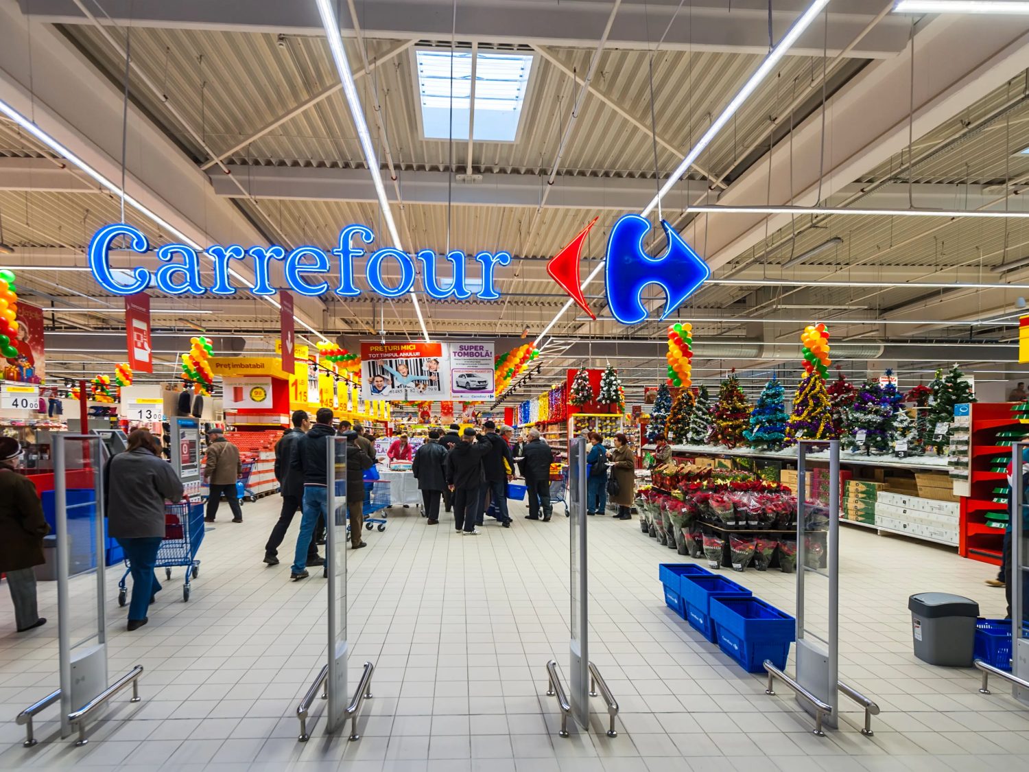 Carrefour apuesta por Cecotec: rebaja la aspiradora Conga que