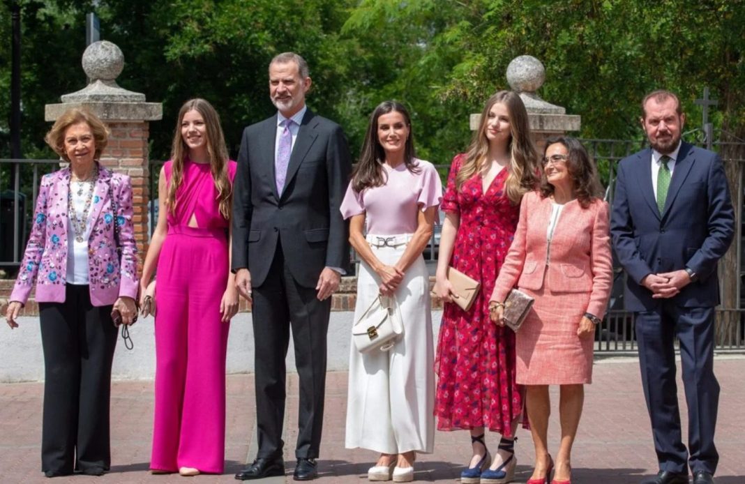 jesus ortiz y paloma rocasolano en la confirmacion de sofia