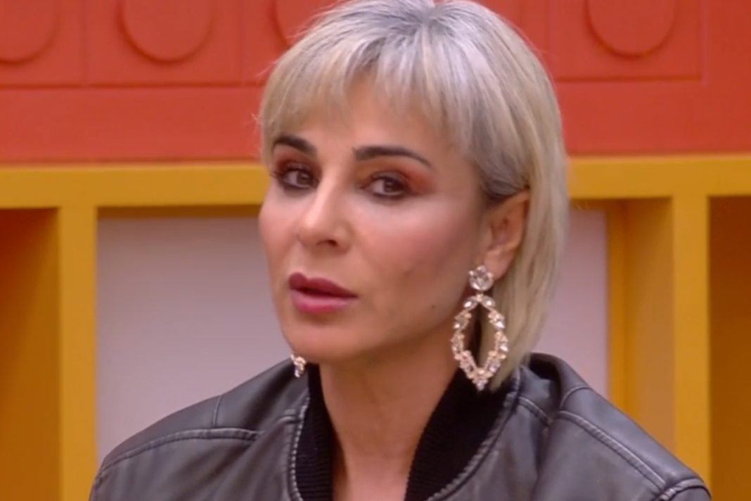 laura bozzo defiende a ana maria aldon