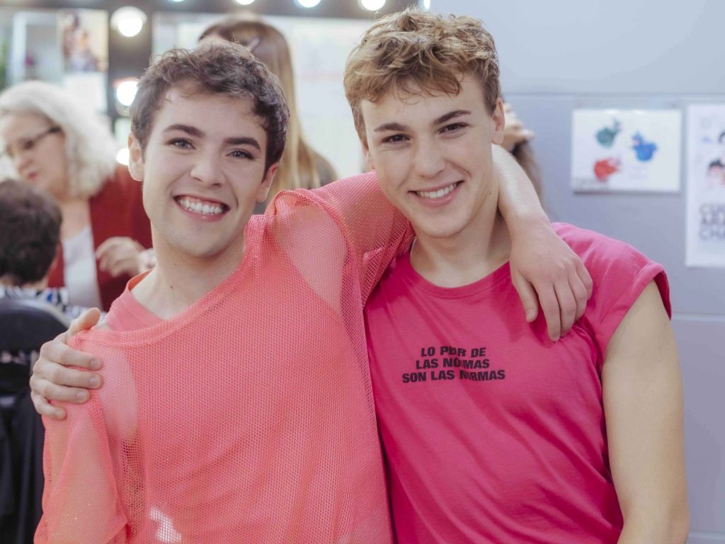 Supervivientes firma un estreno de ‘1Luzhoa de ‘4 estrellas sin tapujos para visibilizar la Bisexualidad 6 Moncloa