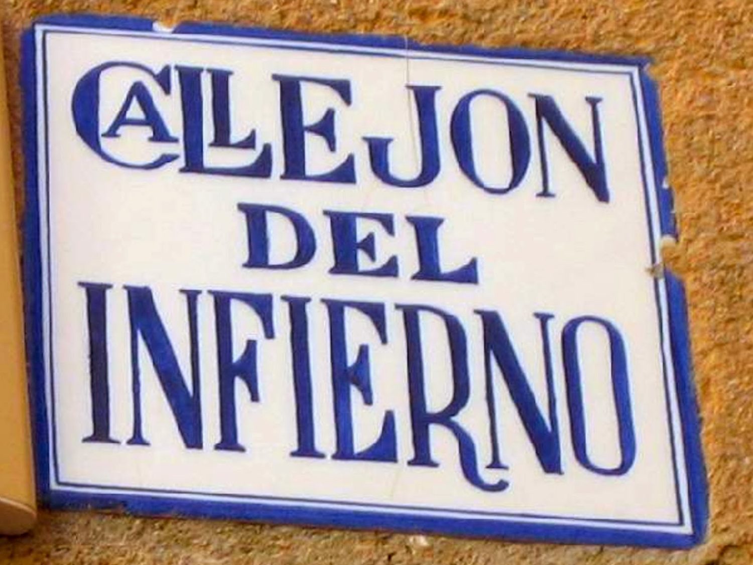 EL CALLEJÓN DEL INFIERNO