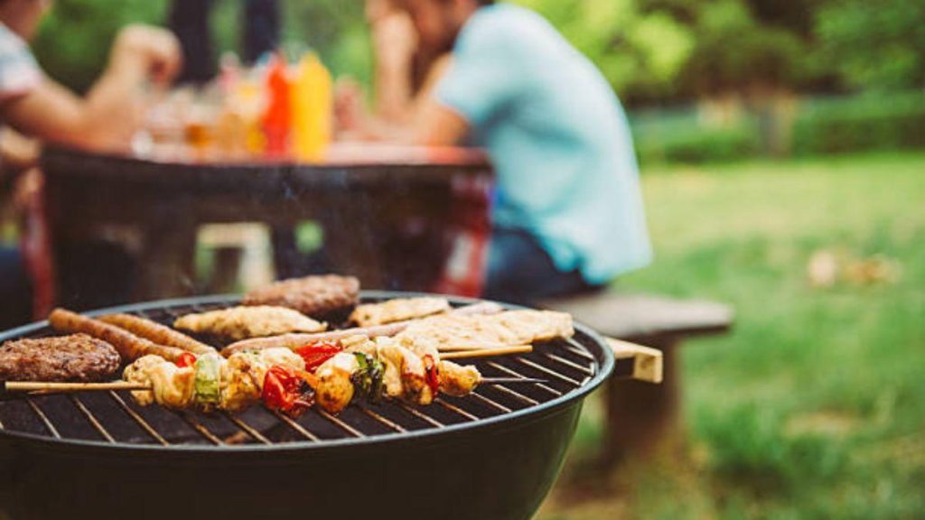 ¡En Lidl, anticipa el verano con la mejor barbacoa a precio irresistible para impresionar a tus invitados!