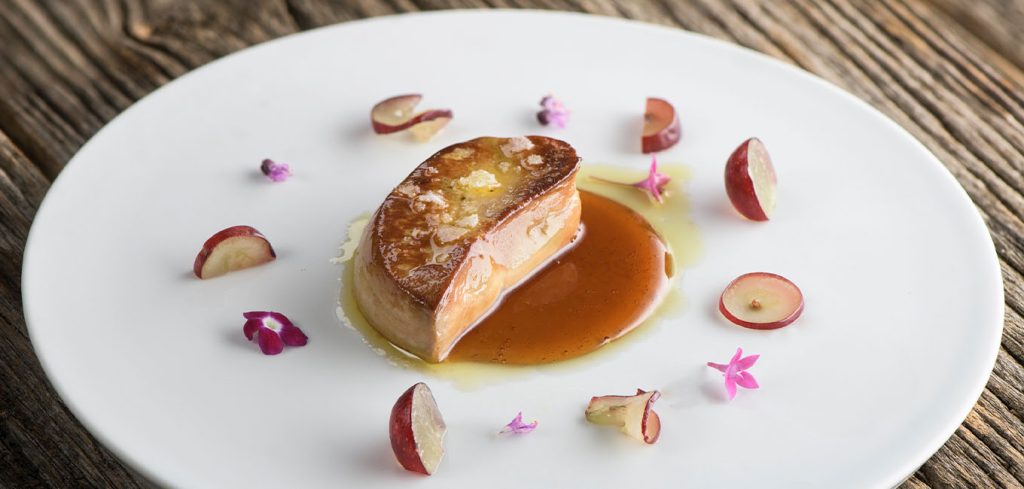 Foie gras asado Martiko con uvas tintas Moncloa