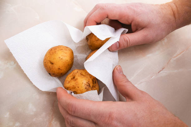 Truco 1: La patata "asada" en el microondas