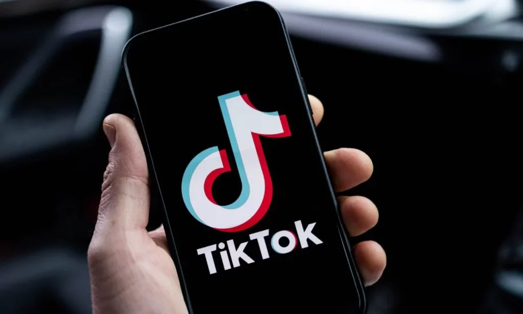 TikTok lo hace de nuevo: lanza una app perfecta para competir con Instagram, aquí los detalles