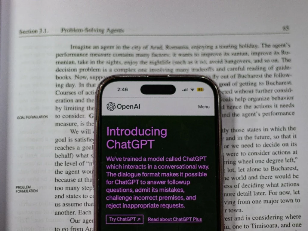 Utiliza ChatGPT, Bard y Bing a la vez con ChatHub