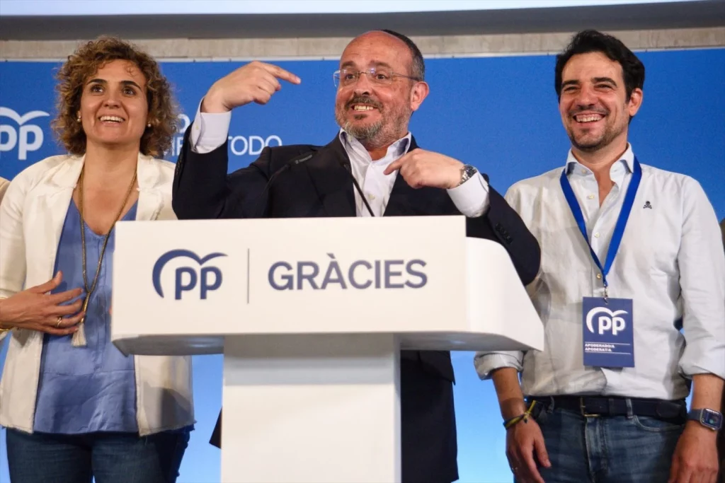 Alejandro Fernández, el gran perjudicado por el cordón sanitario del PSC con los independentistas