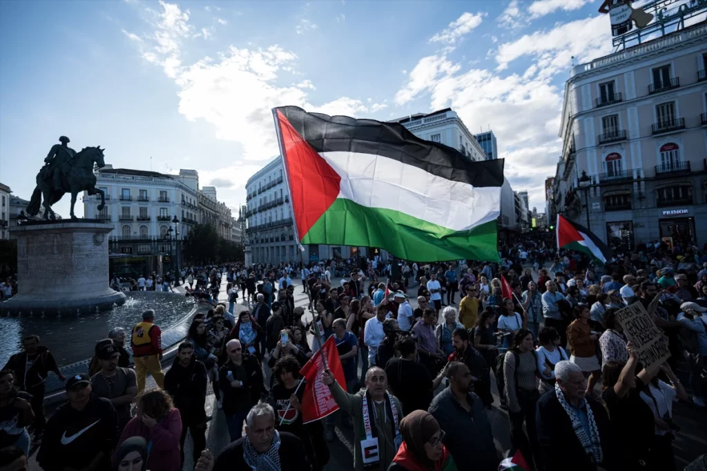 Quinta movilización en Madrid a favor de Palestina en el conflicto bélico con  Israel. 