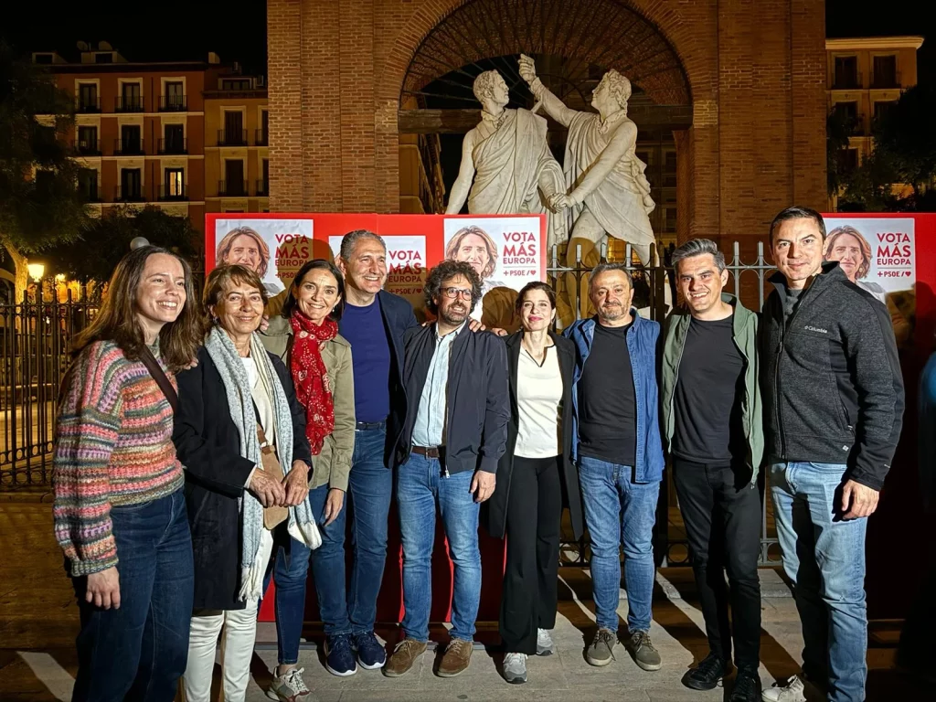 El PSOE de Madrid ‘borra por error’ a Maroto de la foto de familia