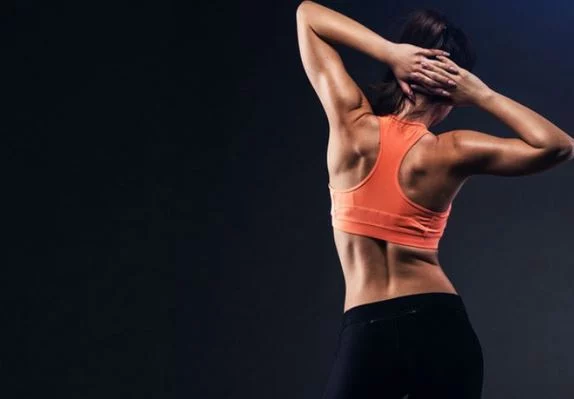 Este ejercicio es ideal para fortalecer la espalda y evitar lesiones lumbares