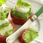 Tomates rellenos al pesto en el microondas: sabores intensos en pocos minutos