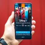 Disney+ hace cambios en su plataforma de streaming para ‘copiar’ a Netflix