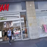 Estos son los 3 pantalones versátiles de H&M que toda mujer moderna debe tener