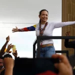María Corina Machado reta a Maduro en Venezuela: «Vamos hasta el final»