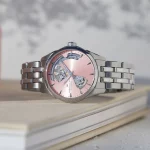 Descubrimos el reloj de pulsera de acero de Parfois que complementa tu look con estilo