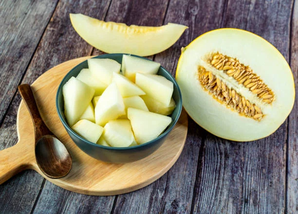 Preparación paso a paso del gazpacho de melón