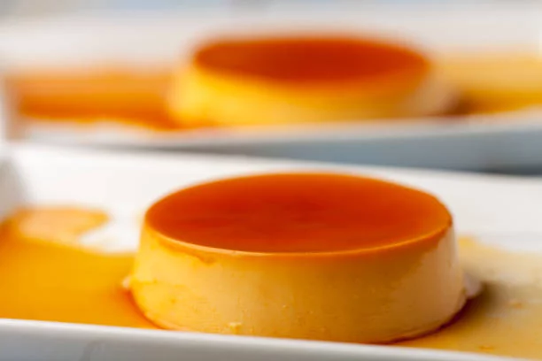 Preparación rápida y sencilla del flan en microondas