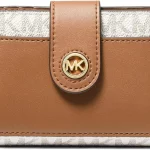 ¡Aprovecha las rebajas! Los 5 bolsos de Michael Kors que no pueden faltar en tu armario este verano