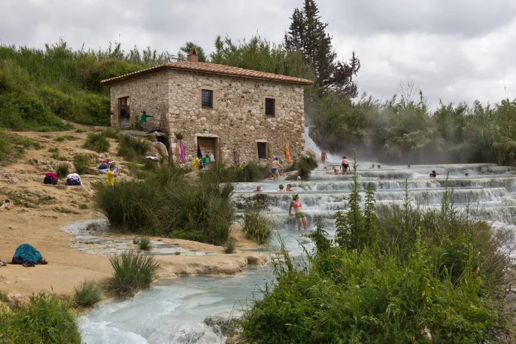 El balneario más asombroso y las propiedades relajantes 