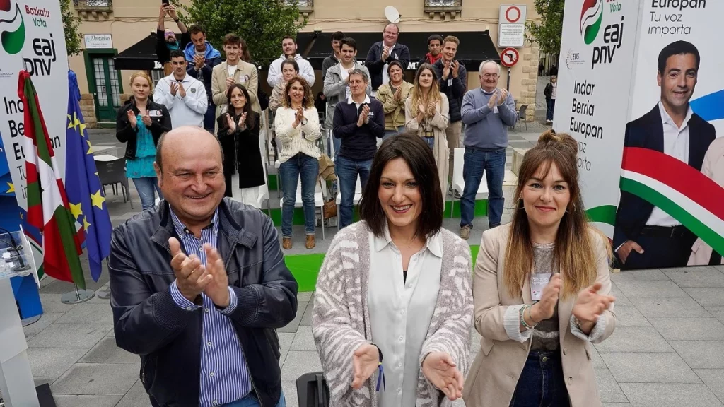 Ortuzar durante la campaña de las europeas.