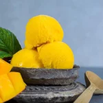 Aprende a hacer este refrescante helado de mango casero, perfecto para el verano