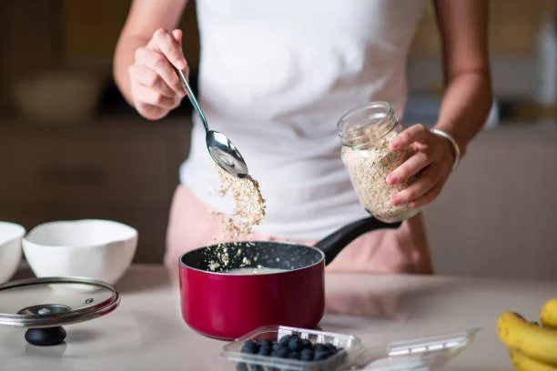 Comer avena mejora de la salud digestiva y cardiovascular