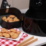 Nuggets de pollo en freidora de aire: fácil, dorado y crunchy