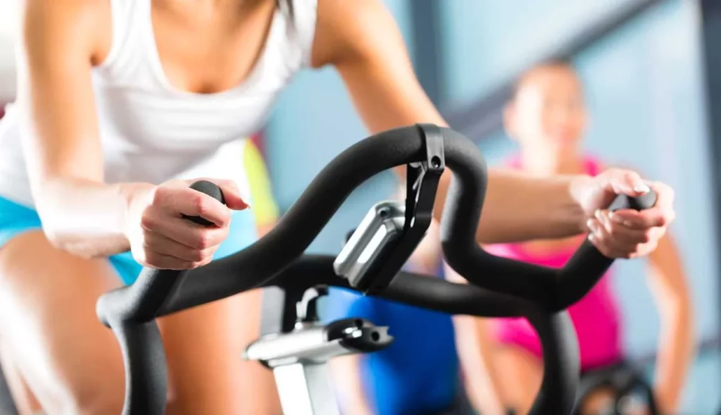 Estos son los beneficios poco conocidos del spinning como ejercicio