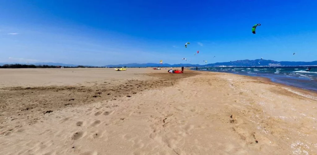 Cómo llegar a Sant Pere Pescador, el paraíso único de la Costa Brava 