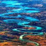 Este lago de Portugal cambia de color según la estación del año