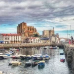 El encantador pueblo de Cantabria que combina a la perfección su herencia medieval y tradición marinera