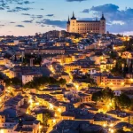 Toledo se viste de magia al caer el sol: un paseo nocturno por sus calles históricas