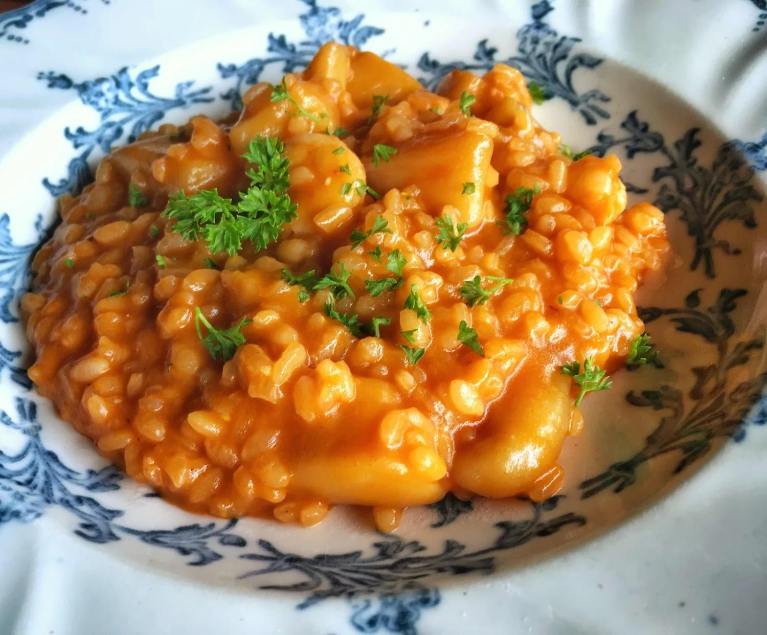 LA PREPARACIÓN PASO A PASO DEL ARROZ MELOSO GALLEGO