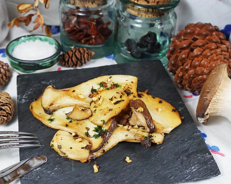 VARIANTES Y ACOMPAÑAMIENTOS PARA LOS BOLETUS AL AJILLO