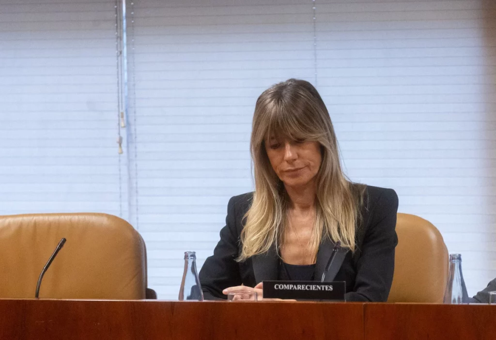 Begoña Gómez, imputada por cuatro delitos, en la comisión de investigación por la cátedra extraordinaria de la Asamblea de Madrid